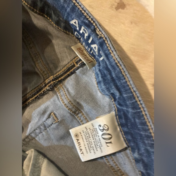 Ariat jeans - Picture 3 of 4